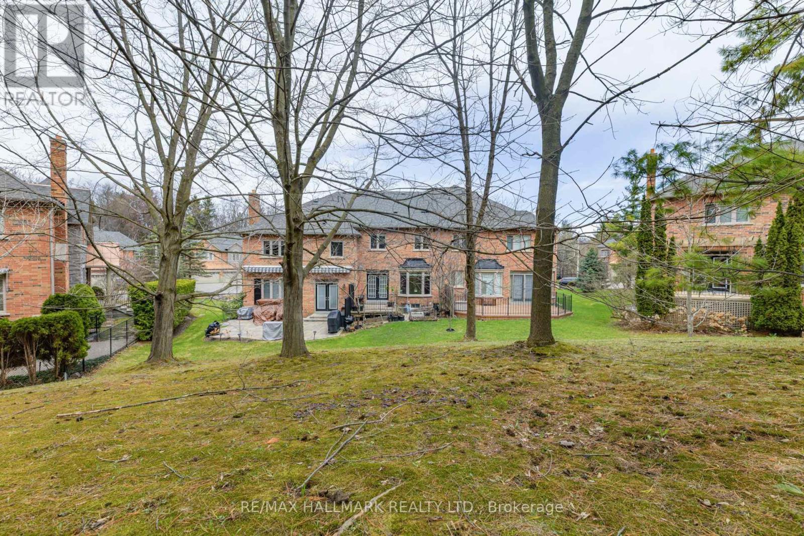 76 WESTBURY COURT - 40