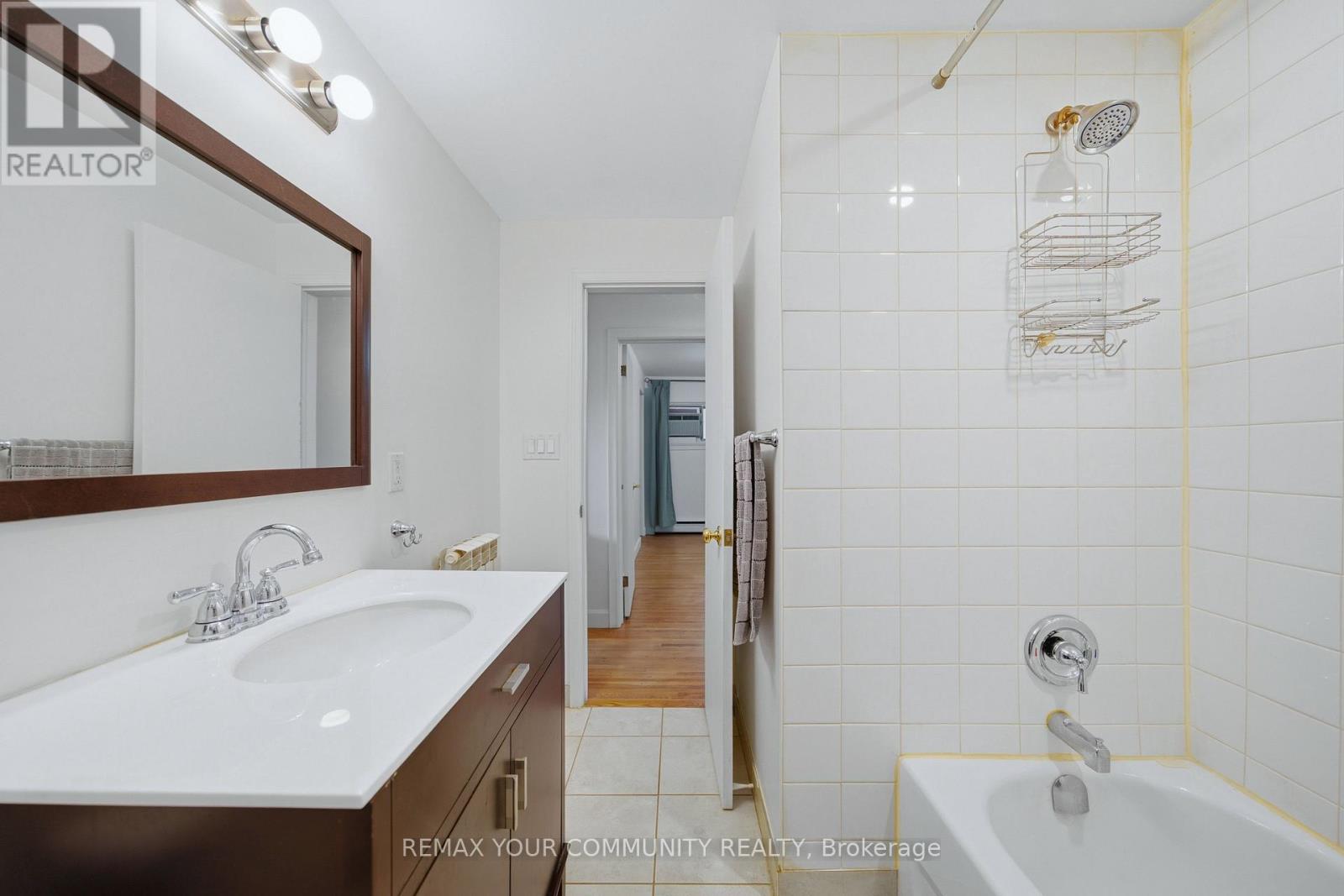 25 FORDWICH CRESCENT - 23