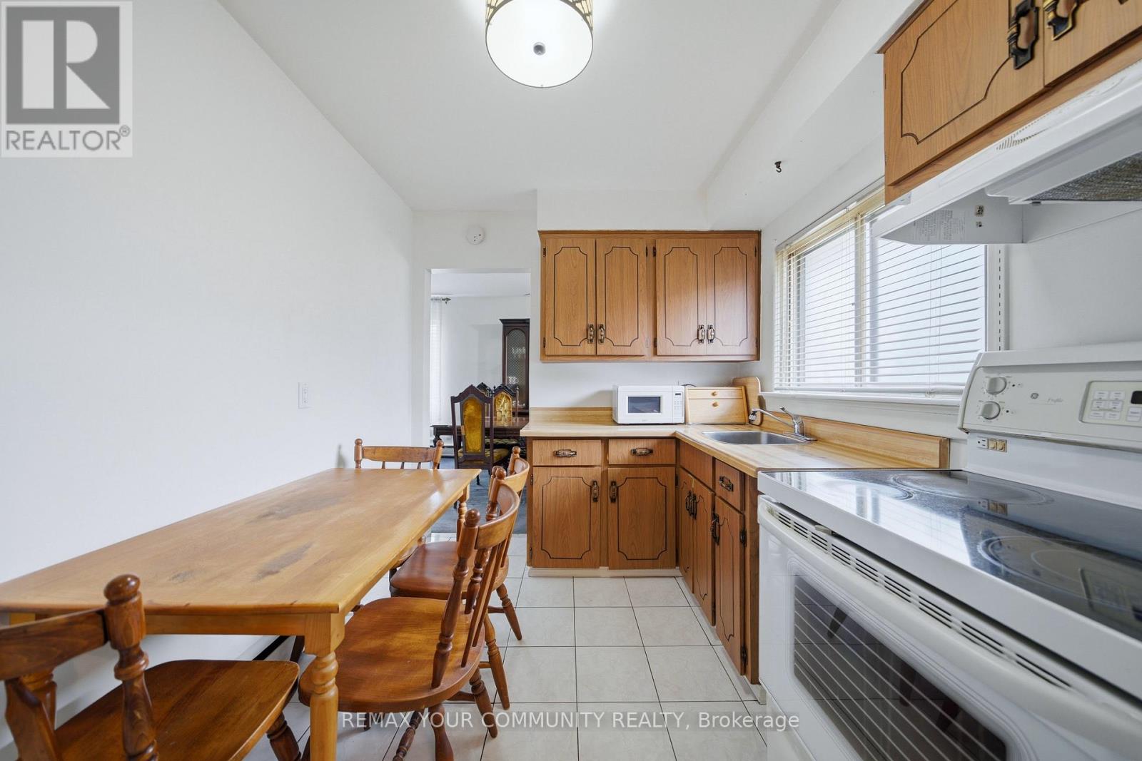 25 FORDWICH CRESCENT - 14