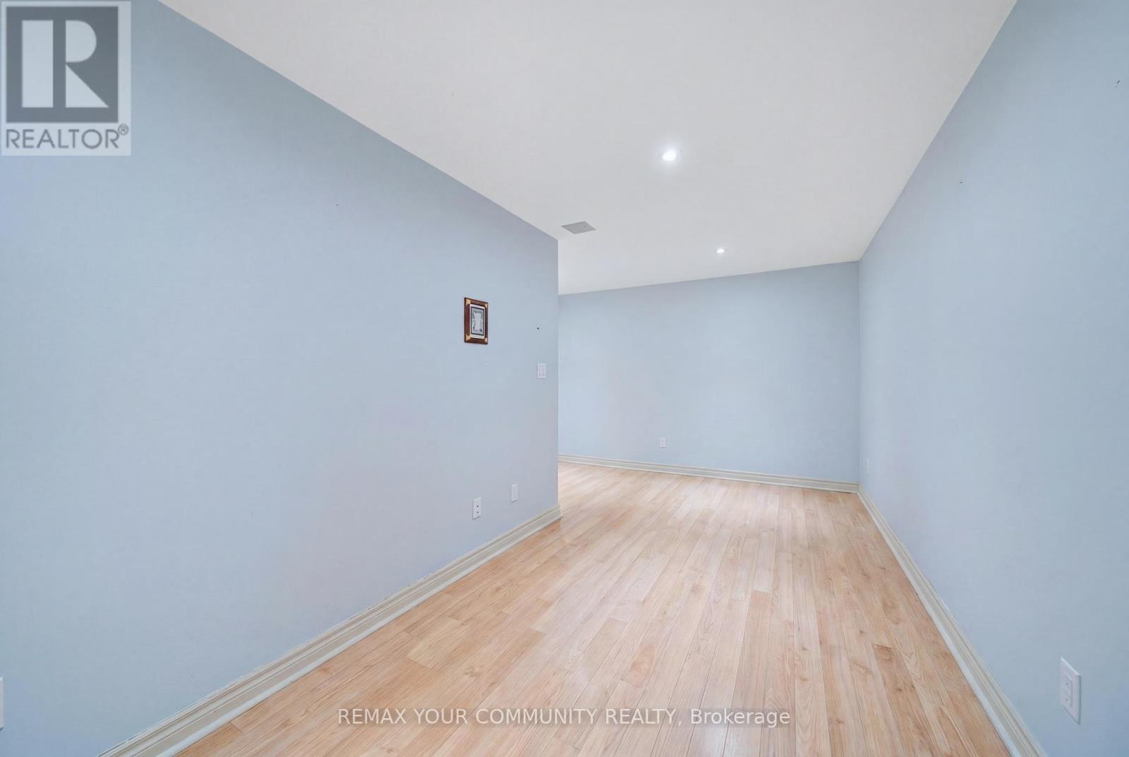 25 FORDWICH CRESCENT - 29
