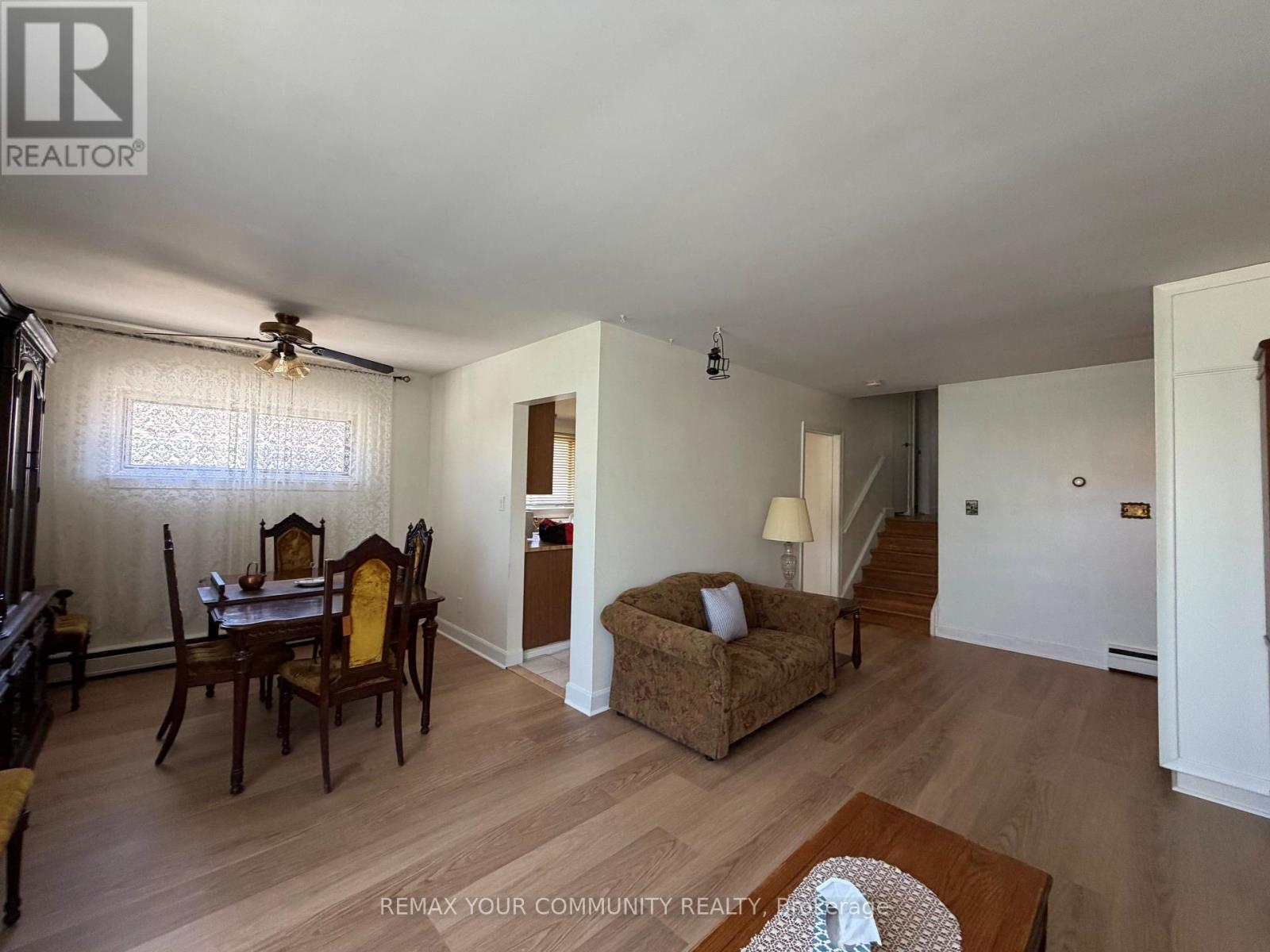 25 FORDWICH CRESCENT - 8