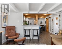 9 Loop Road thumbnail 15