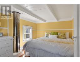 9 Loop Road thumbnail 21