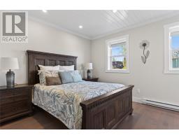 9 Loop Road thumbnail 23