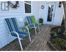 9 Loop Road thumbnail 31