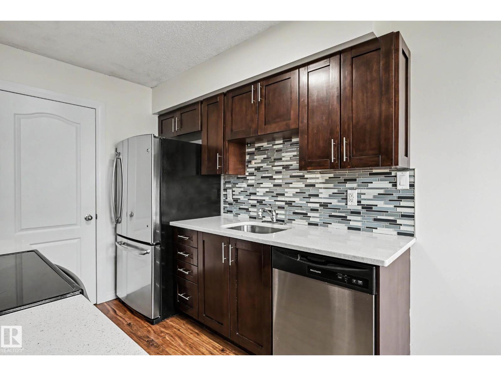 #8 14225 82 ST NW — photo 10