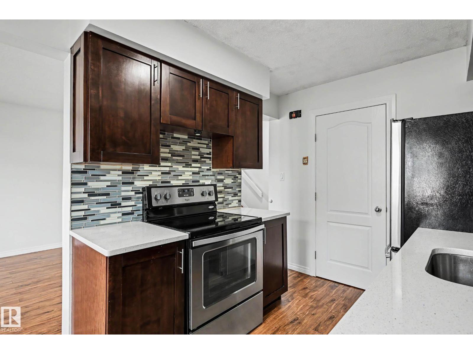 #8 14225 82 ST NW — photo 11