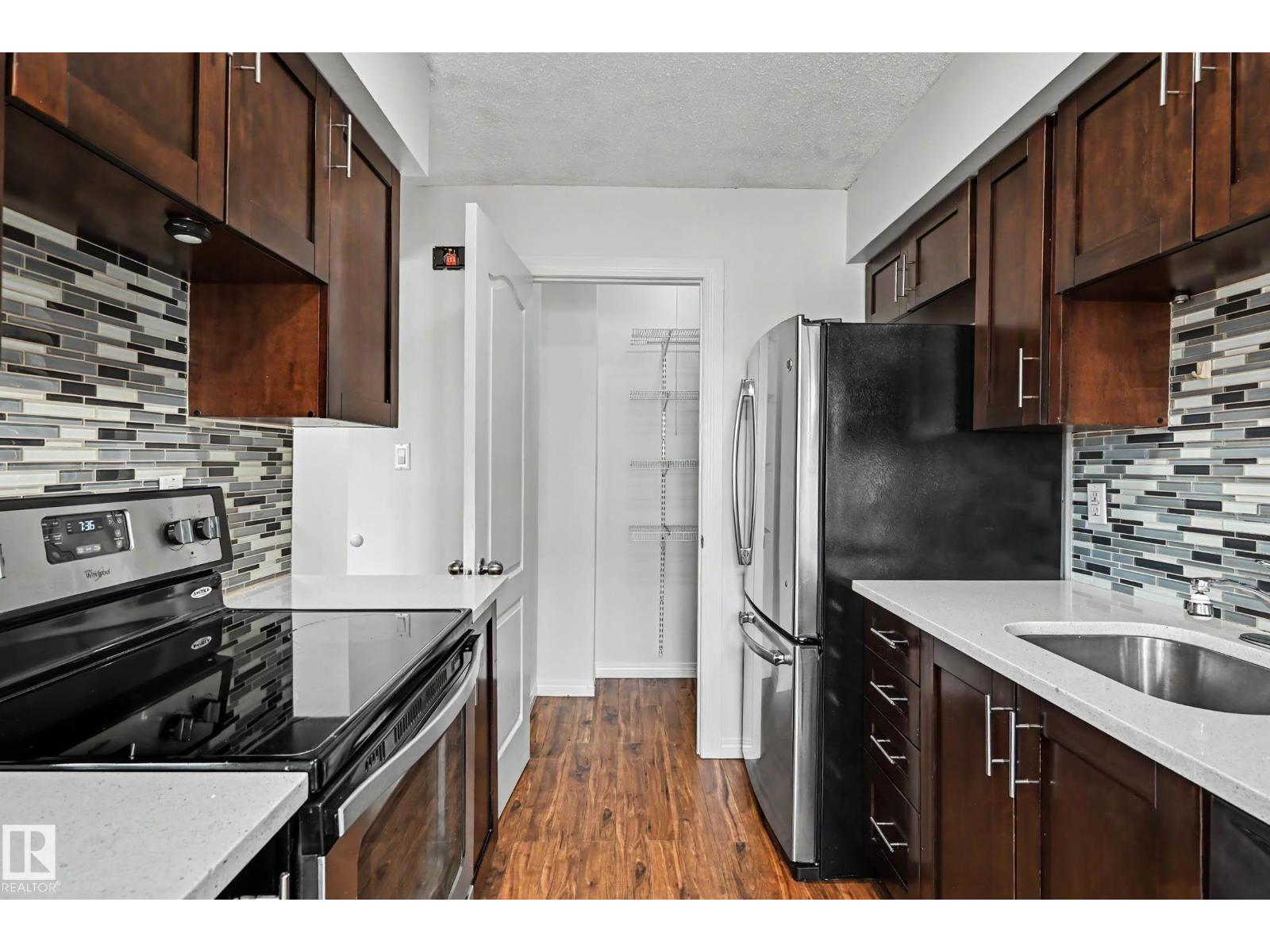 #8 14225 82 ST NW — photo 14