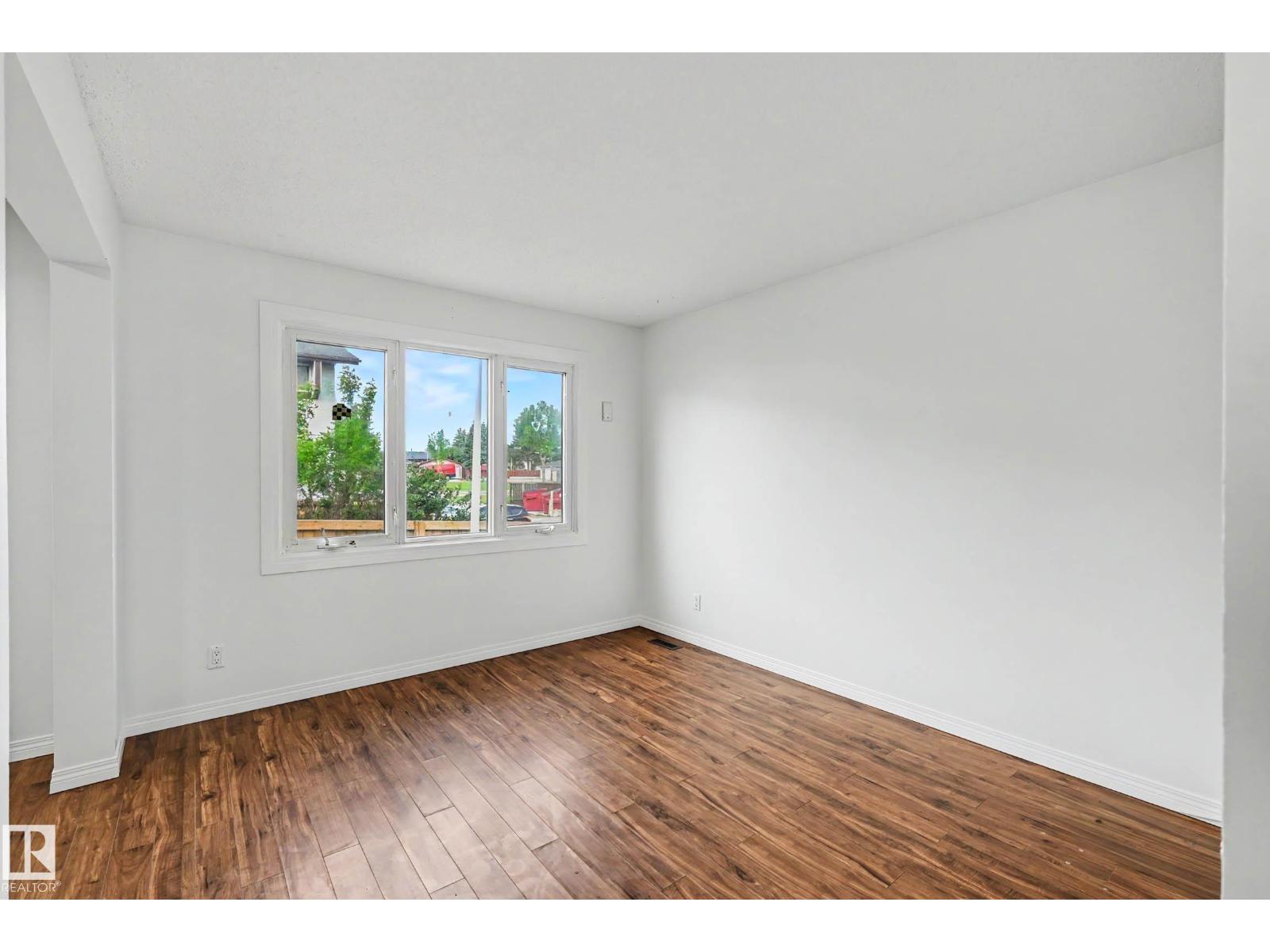 #8 14225 82 ST NW - photo 4