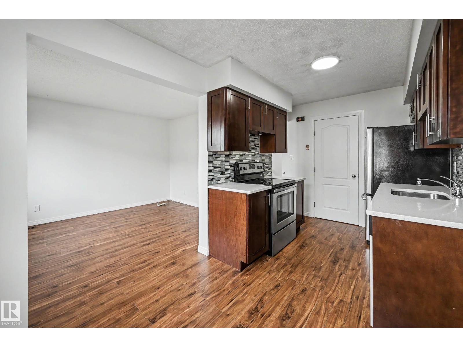 #8 14225 82 ST NW — photo 8