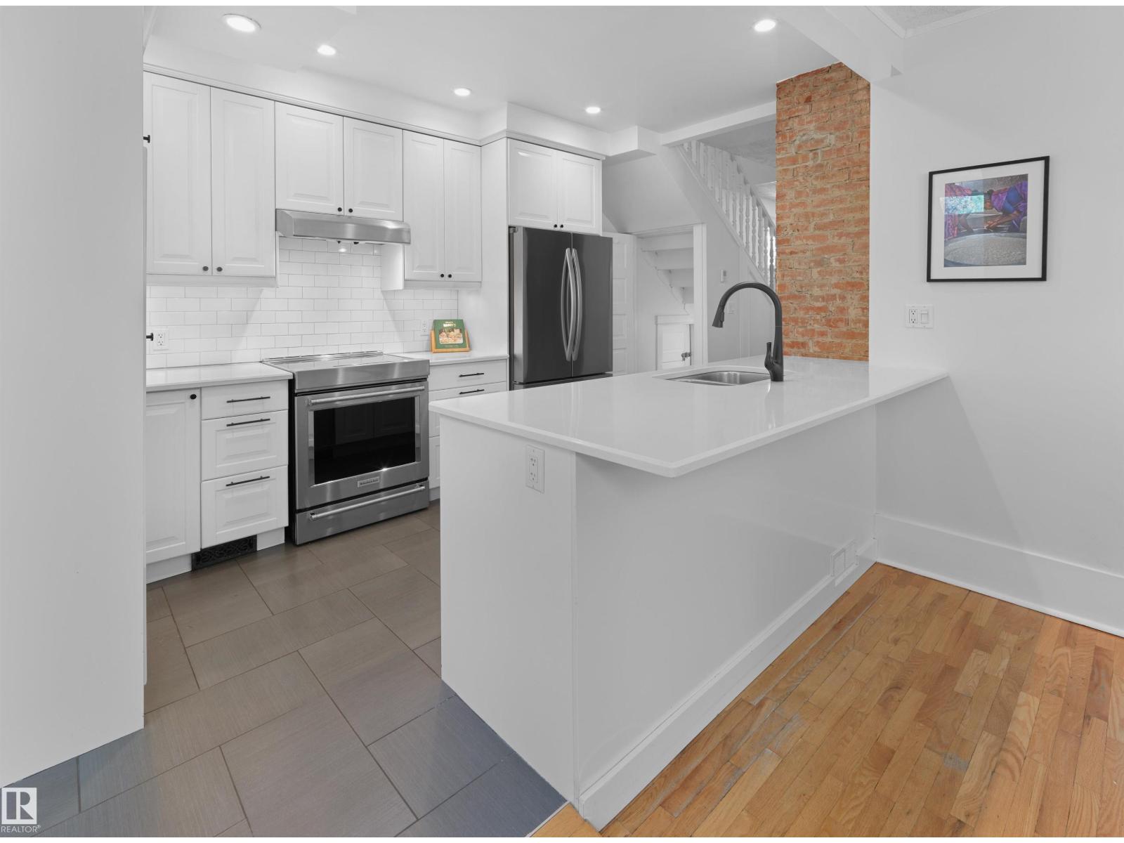 10618 126 ST NW — photo 13