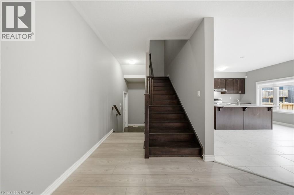 10 KNEALE Street - 15