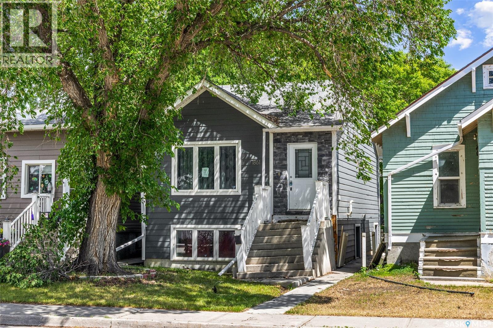 1861 Broder STREET - 1