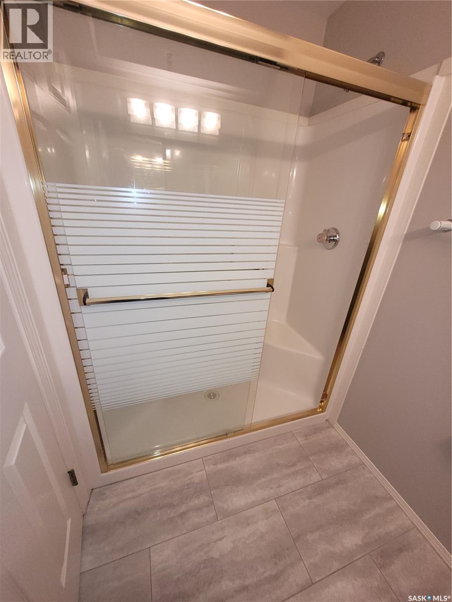#409 301 Cree CRESCENT - 19