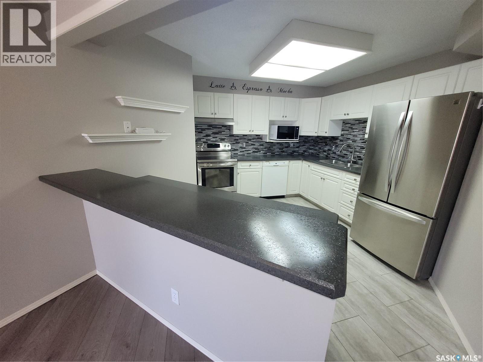 #409 301 Cree CRESCENT - 3