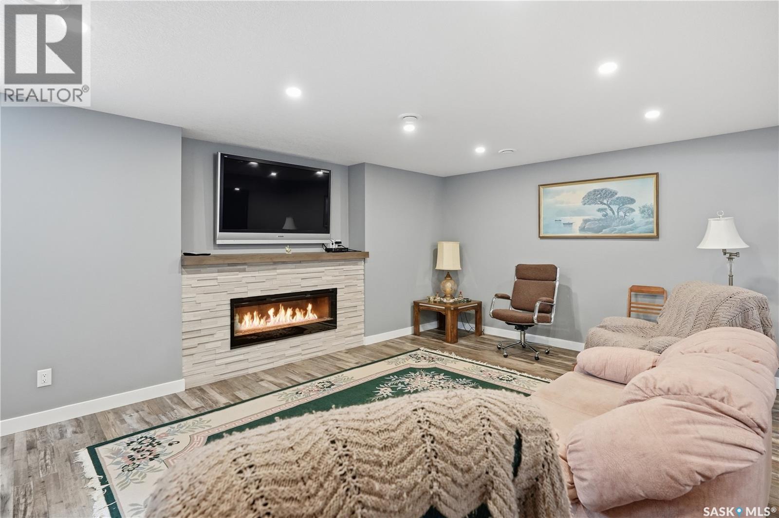 4009 Alton CRESCENT - 36