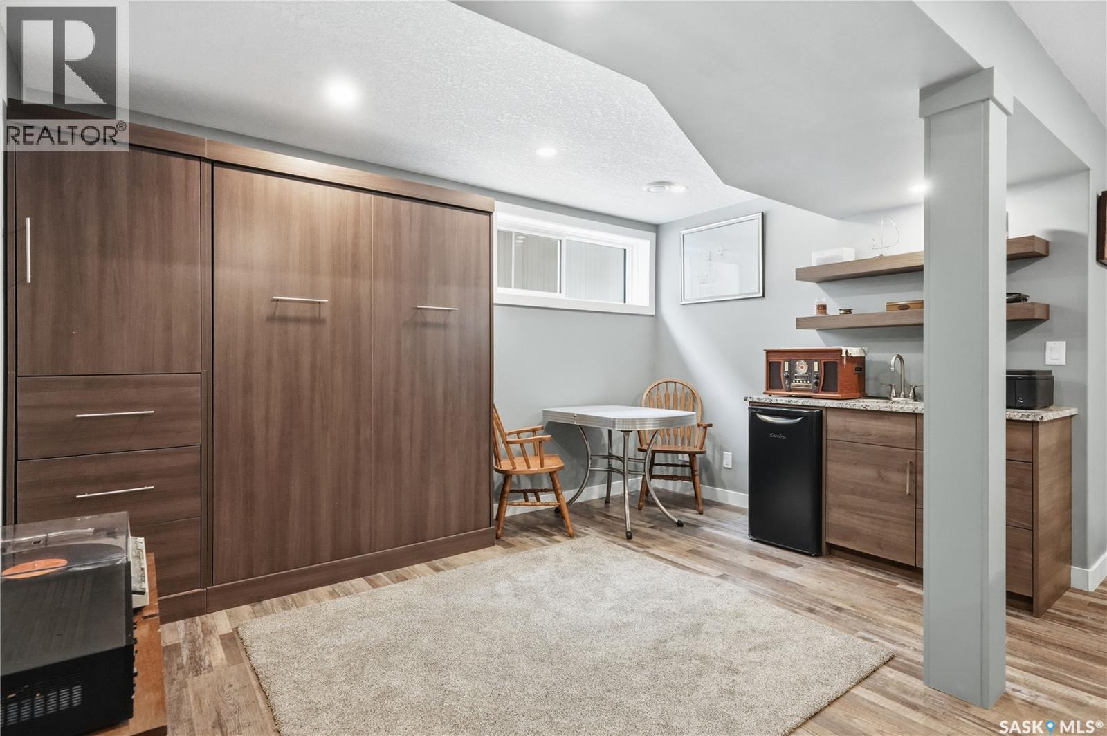 4009 Alton CRESCENT - 39
