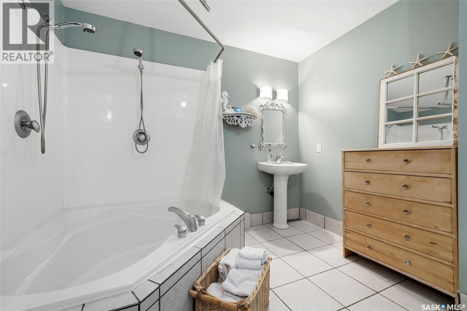 3355 Westminster ROAD - 29
