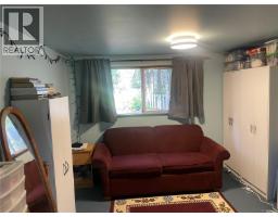 247 Huson Rd, Qualicum Beach, BC V9K2A2 Photo 11