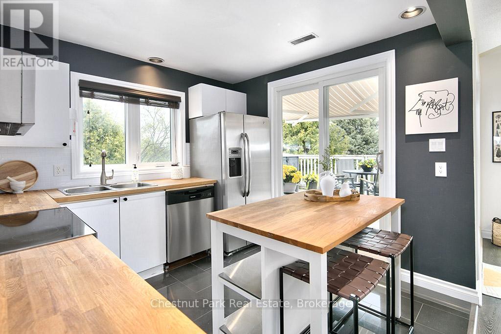 #114 55 TROTT BOULEVARD - 13