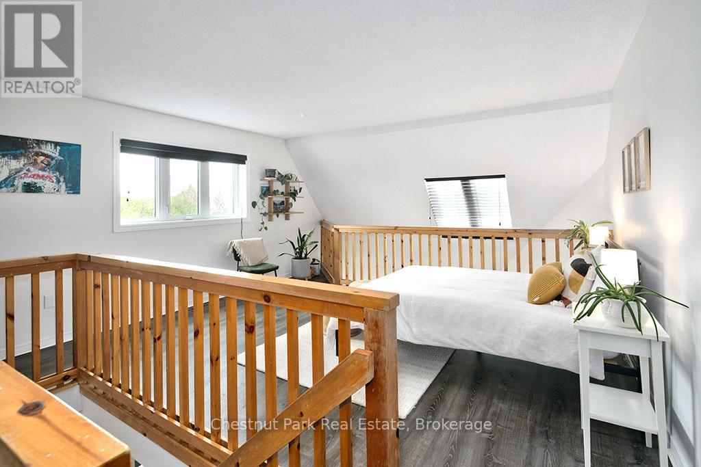 #114 55 TROTT BOULEVARD - 16