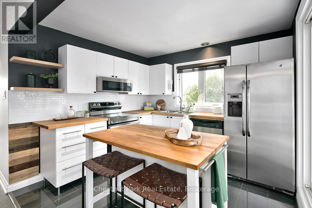 #114 55 TROTT BOULEVARD - 10