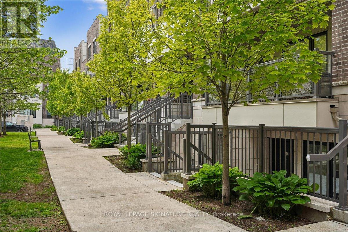 Listing photo of 420 - 8 DRUMMOND STREET