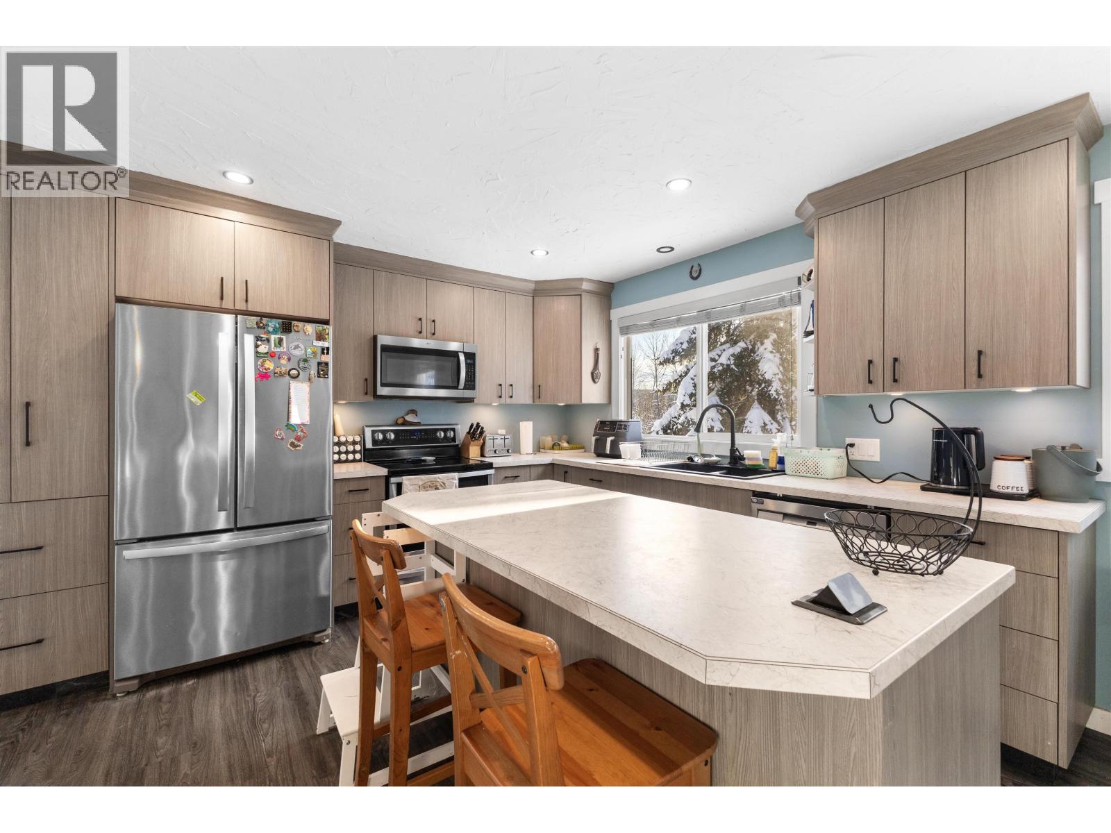 Photo 15 of 40 — 1570 GEDDES ROAD · Prince George, BC