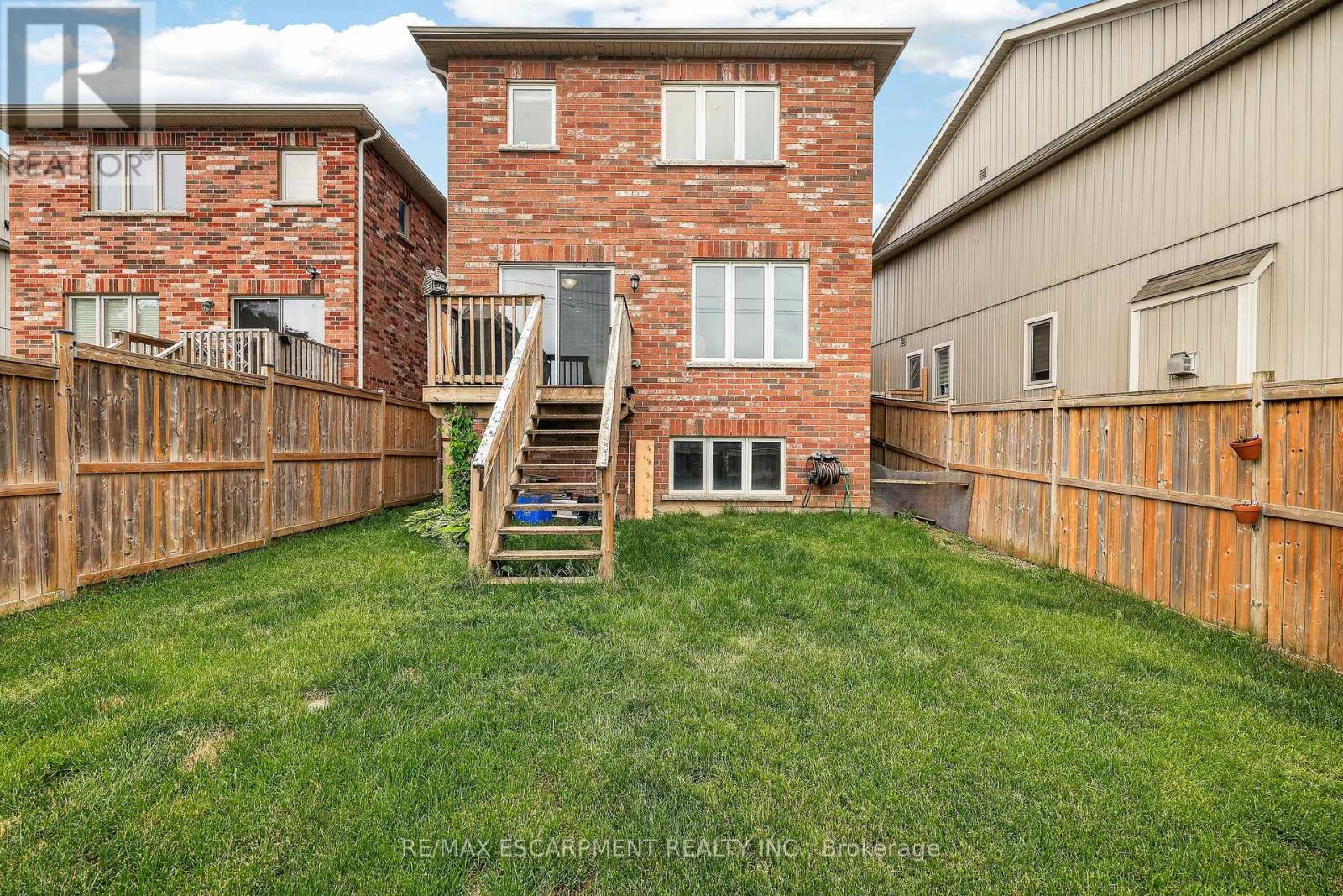 557 BALDWIN CRESCENT - 13