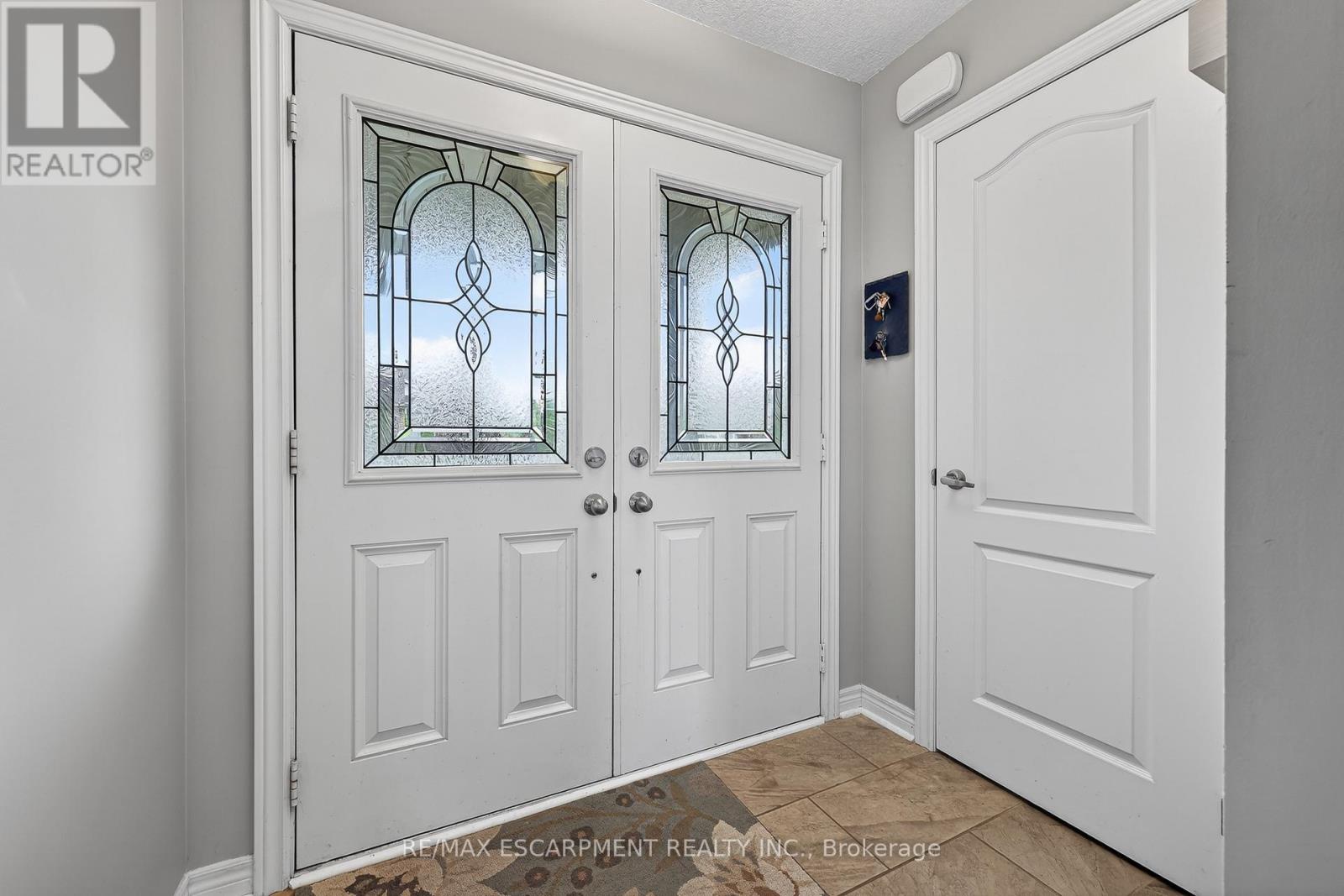 557 BALDWIN CRESCENT - 18