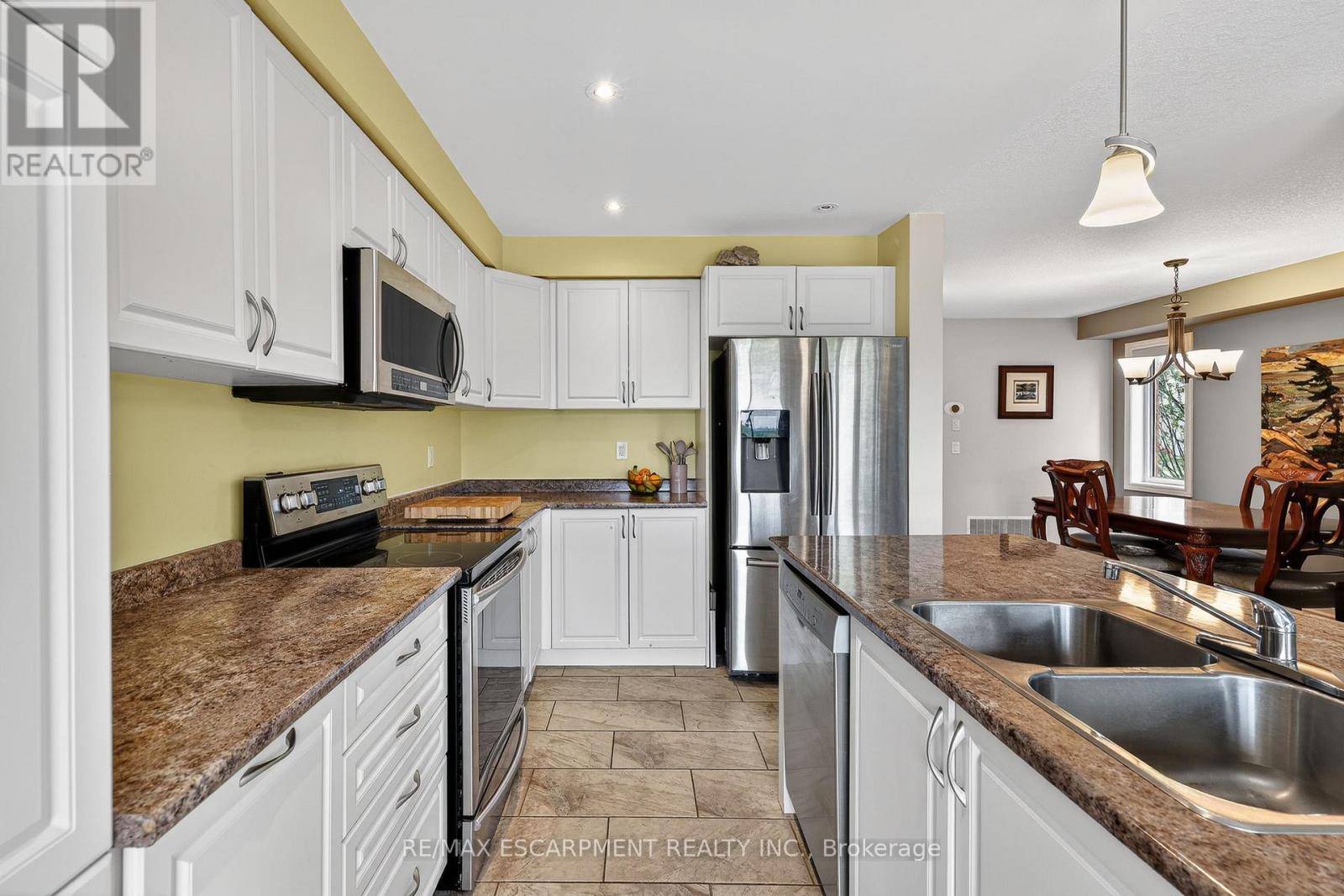 557 BALDWIN CRESCENT - 30