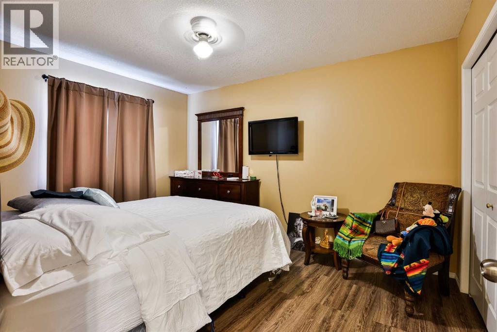 34 Chilcotin Way W — photo 11