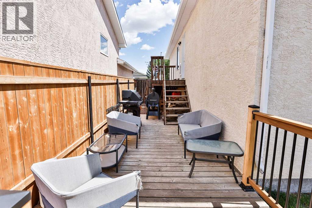34 Chilcotin Way W — photo 21