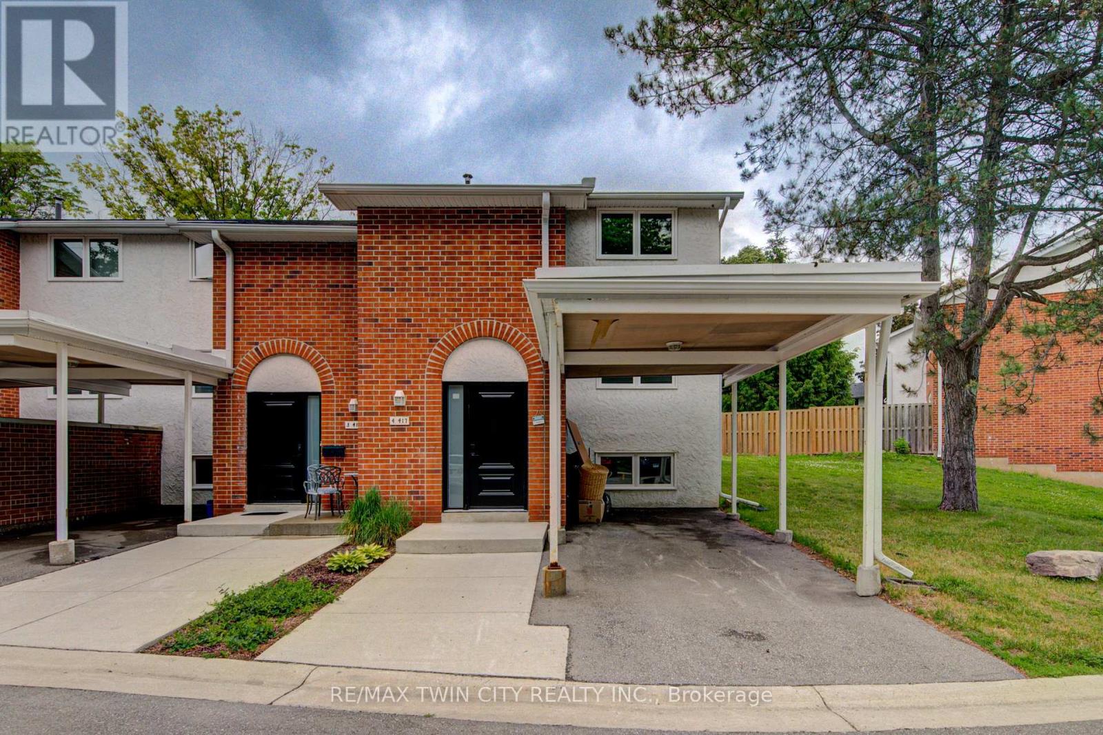 #4 417 KEATS WAY - 3