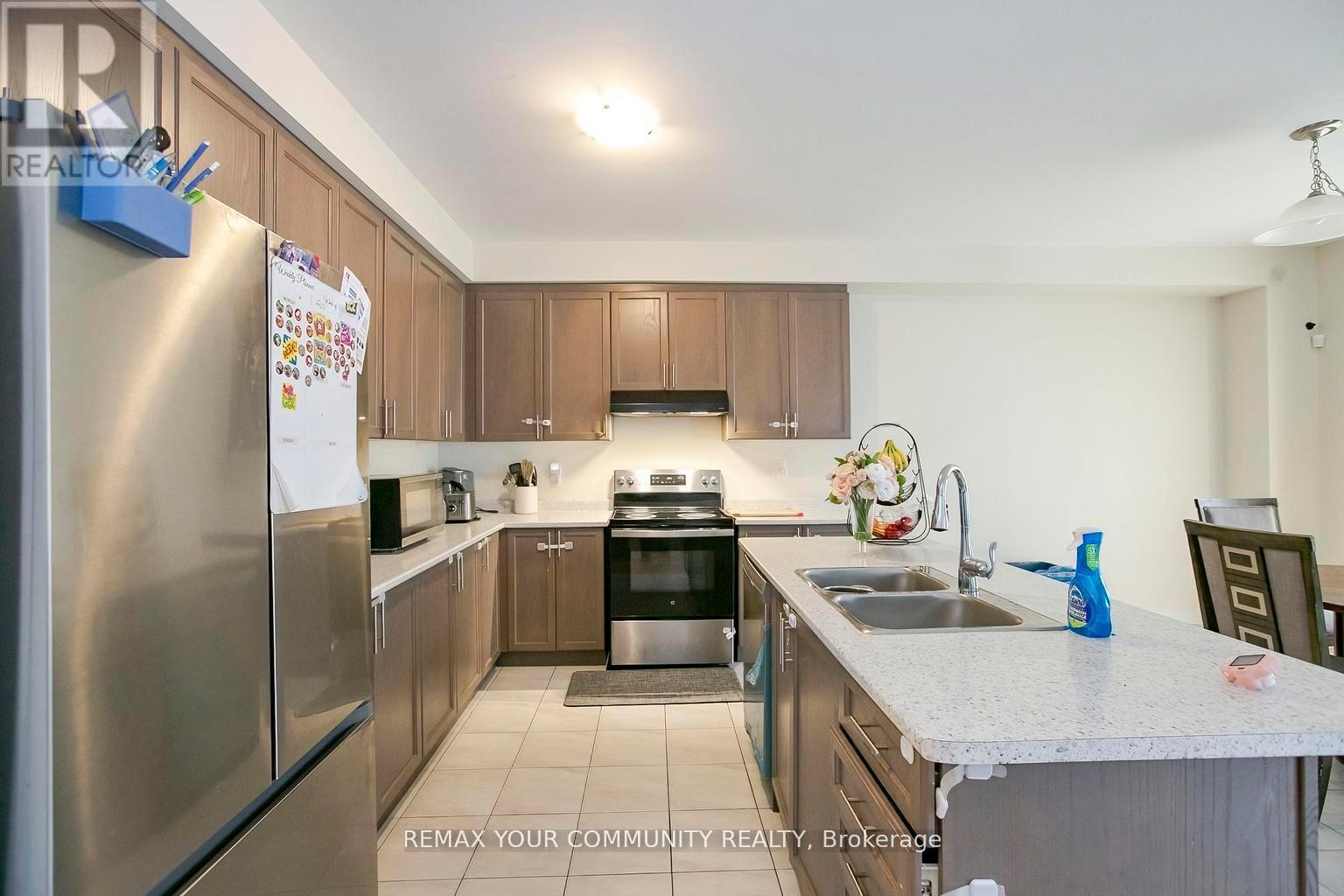 106 HIGGINS AVENUE - 15
