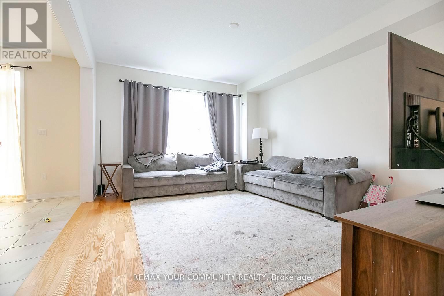 106 HIGGINS AVENUE - 35