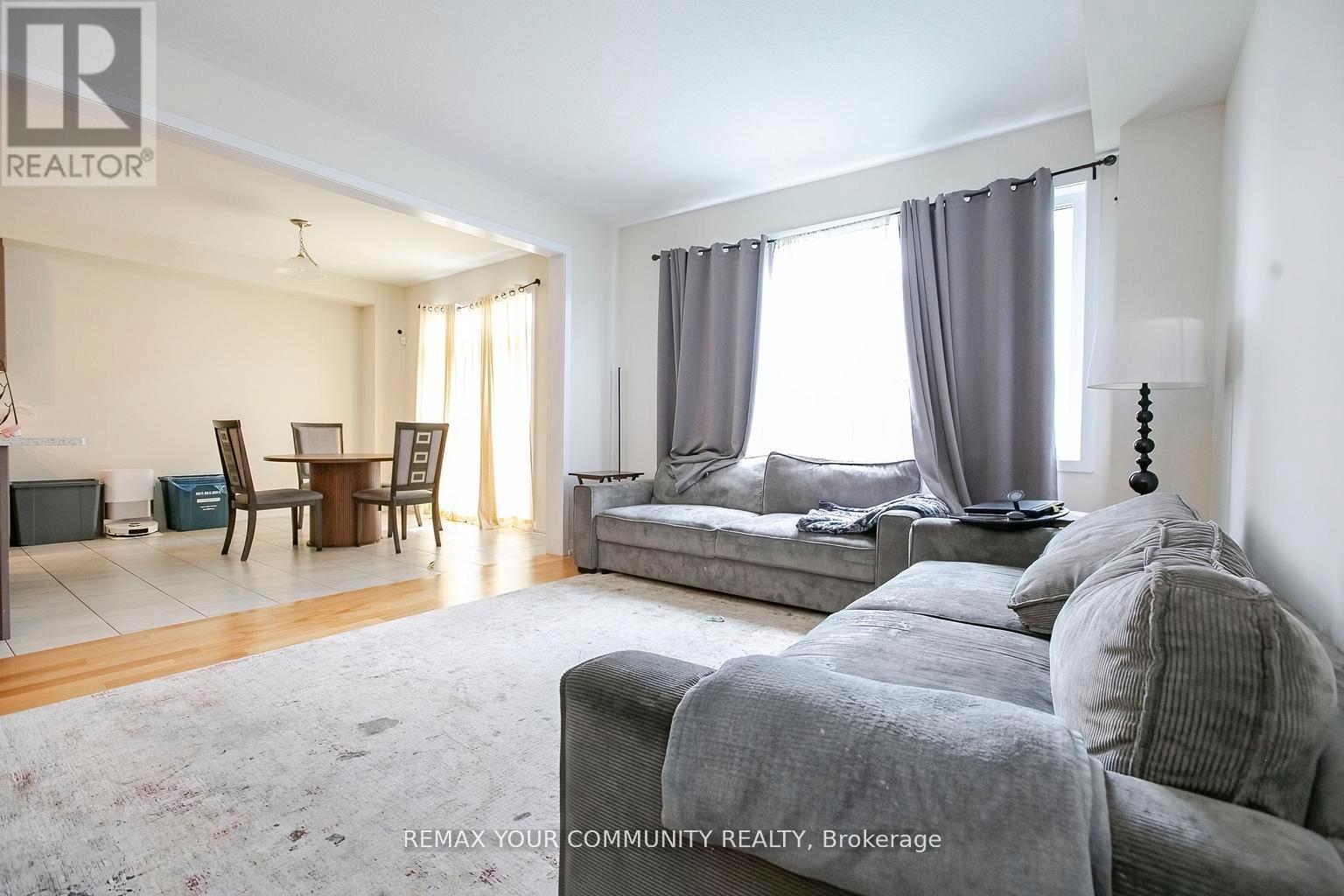 106 HIGGINS AVENUE - 37