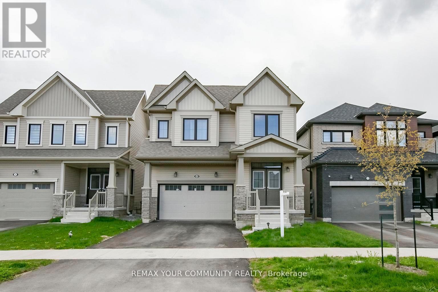 106 HIGGINS AVENUE - 4