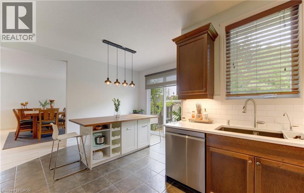 725 ZURICH Drive - 13