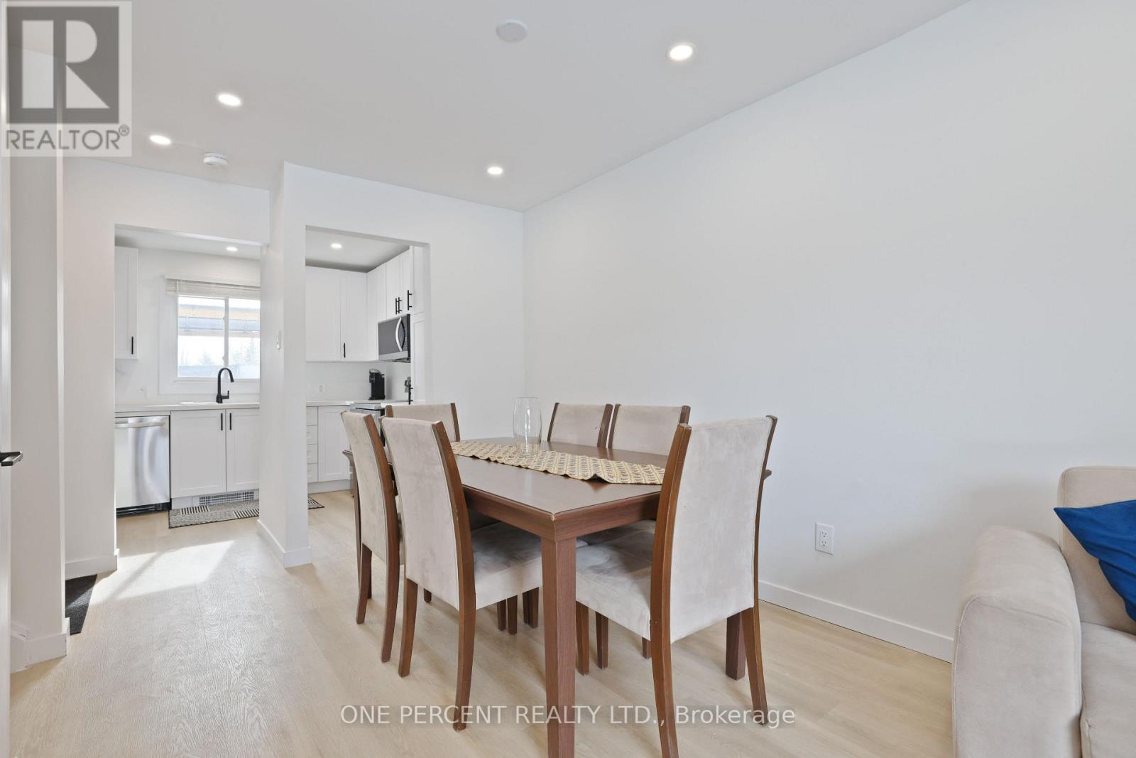 336 PATTIE DRIVE - 7