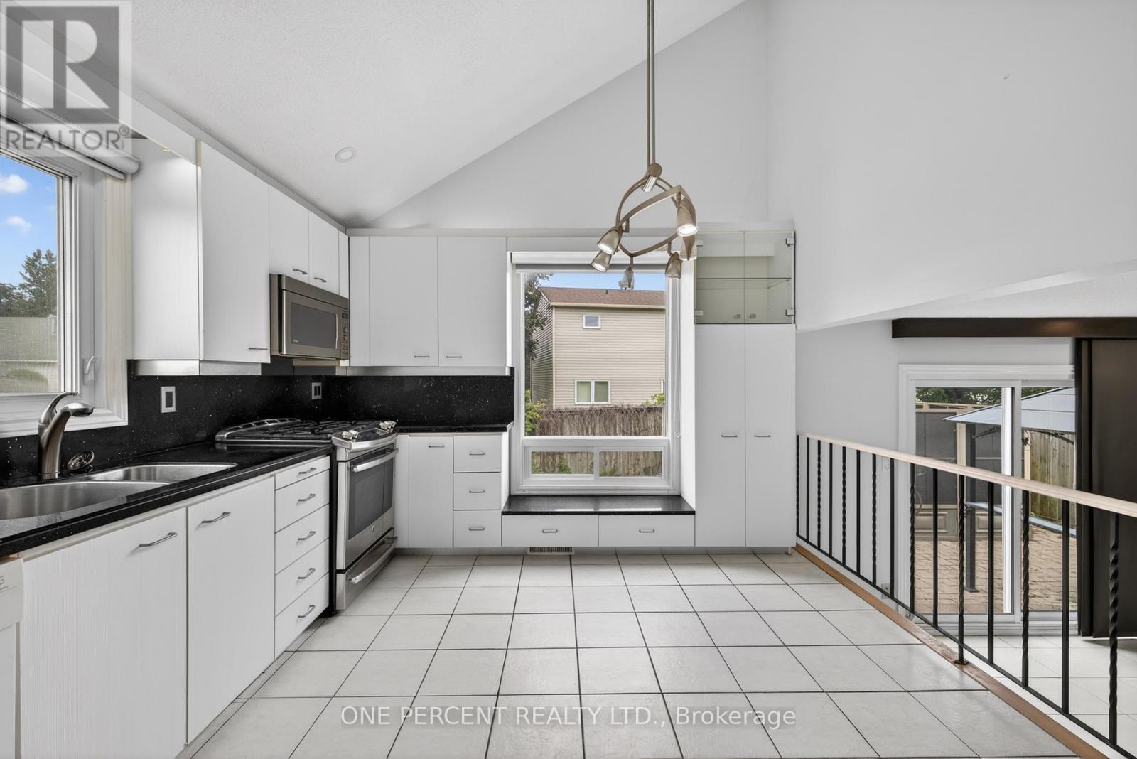6343 MATTICE AVENUE - 18