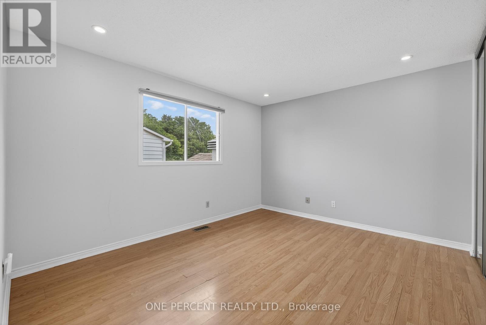6343 MATTICE AVENUE - 35