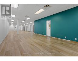 2490 Don Reid Drive, Ottawa, ON K1H1E1 Photo 18