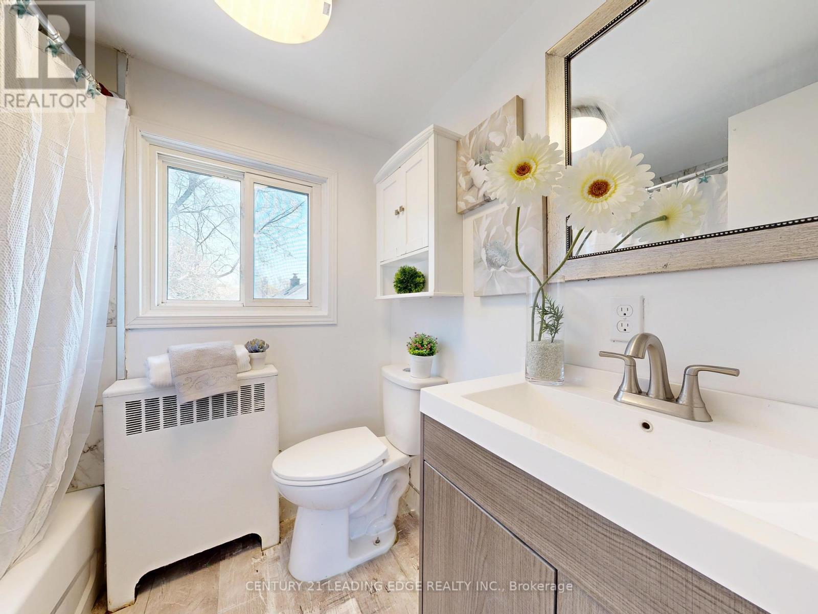 751 GIFFORD STREET - 34