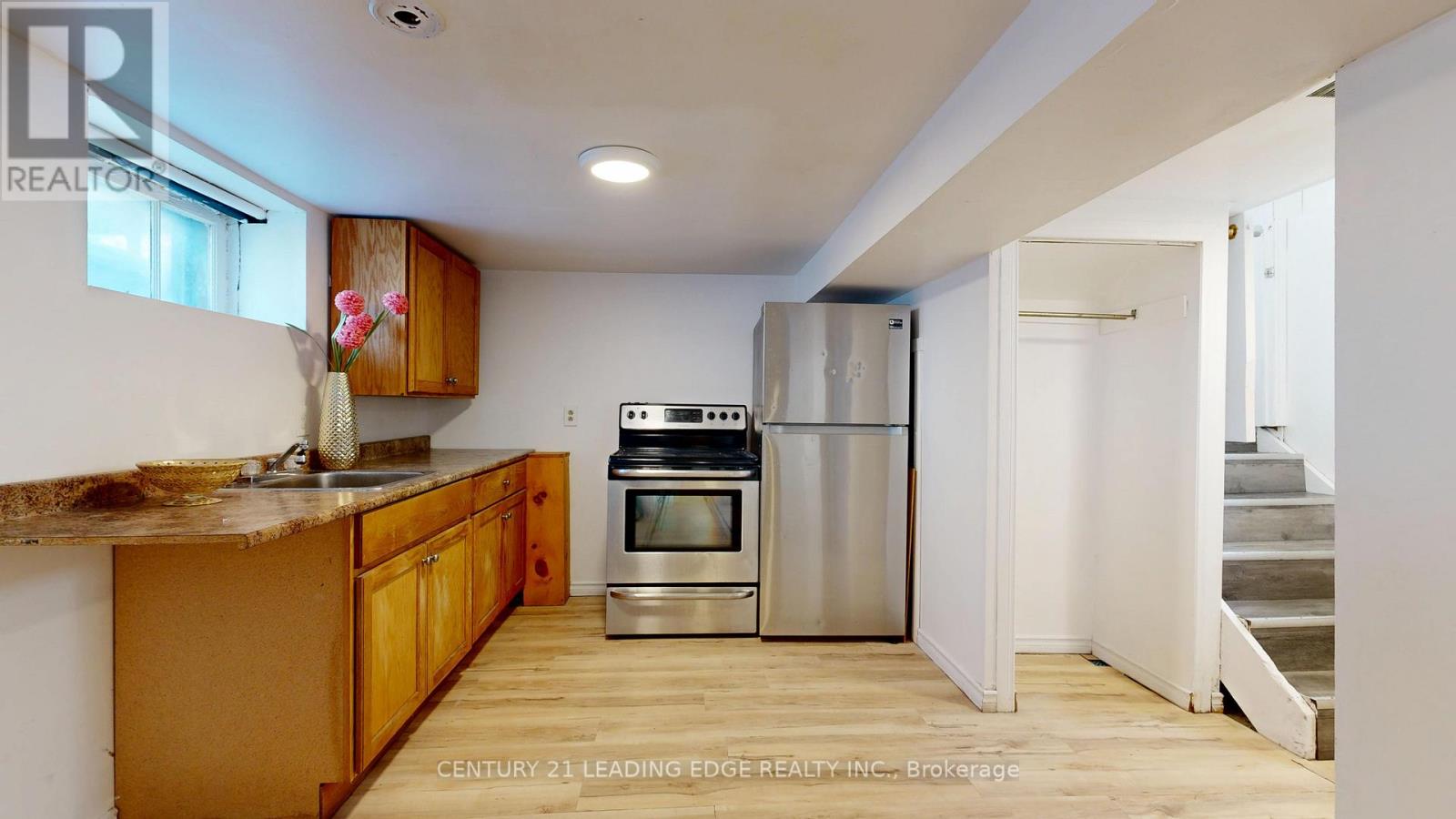 751 GIFFORD STREET - 36