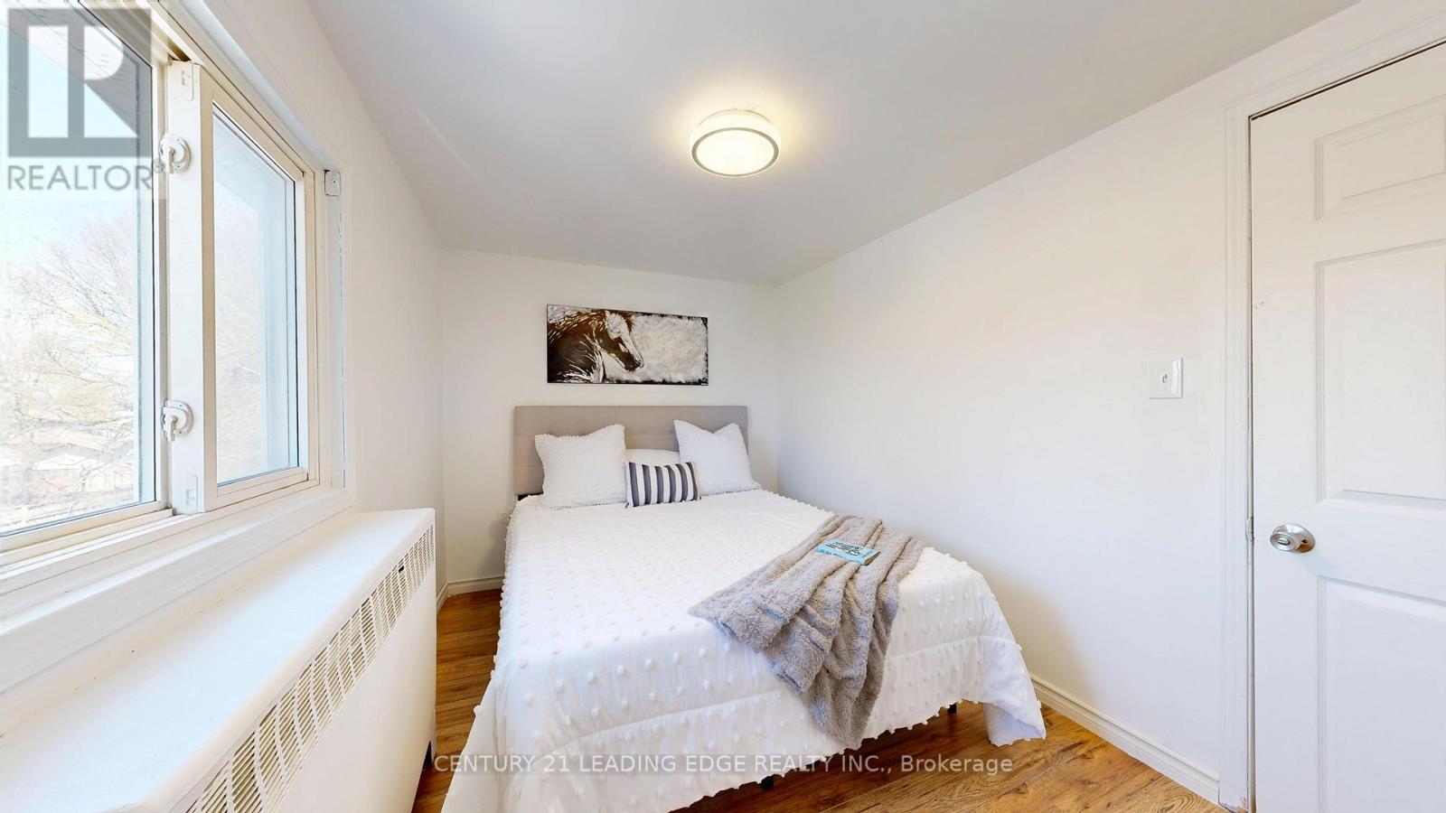 751 GIFFORD STREET - 33