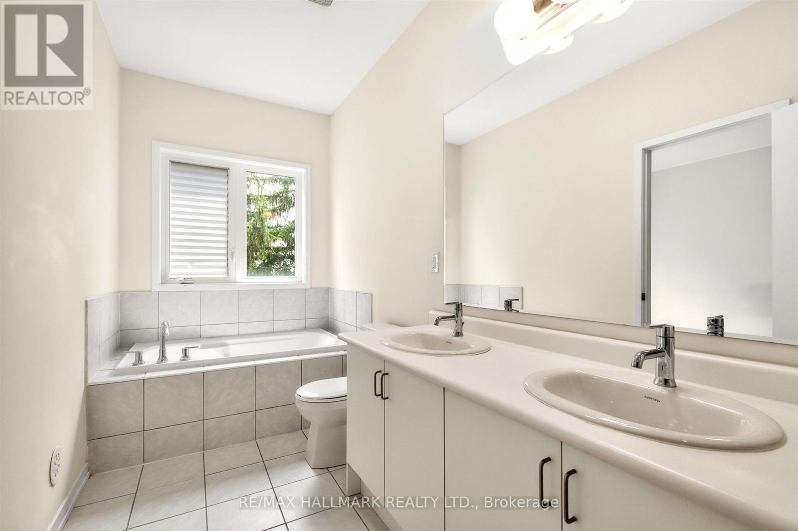 62 PANTHEON LANE - 28