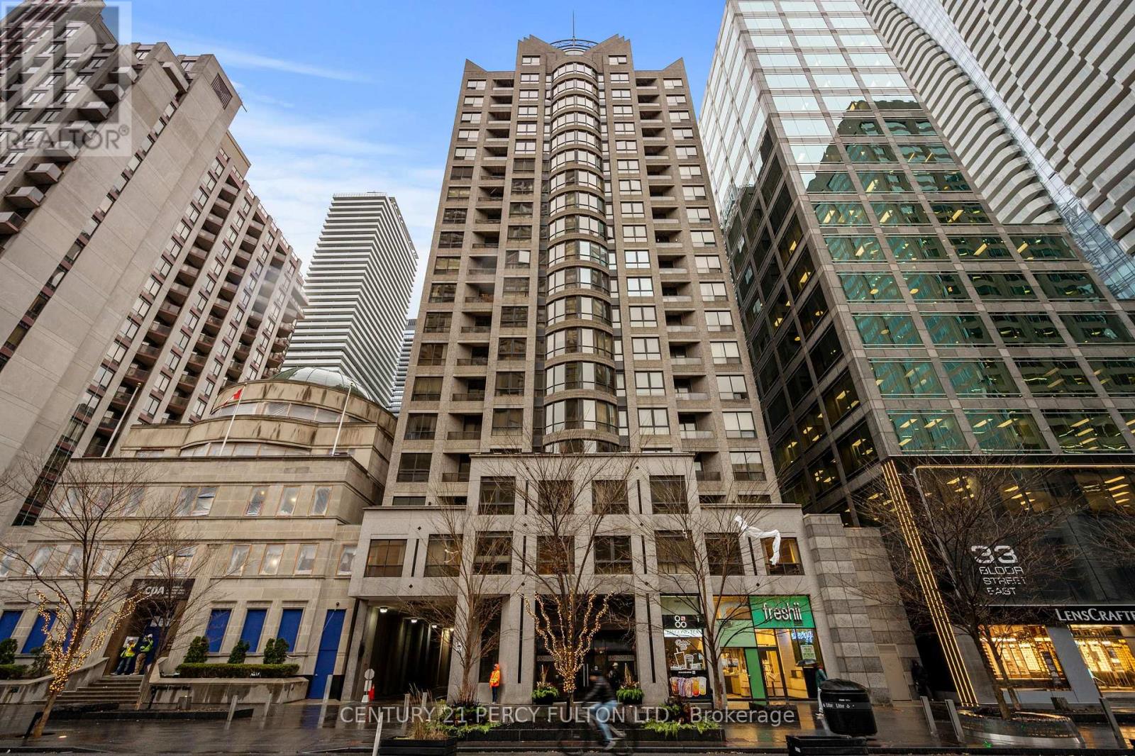 Listing photo of 1808 - 55 BLOOR STREET E