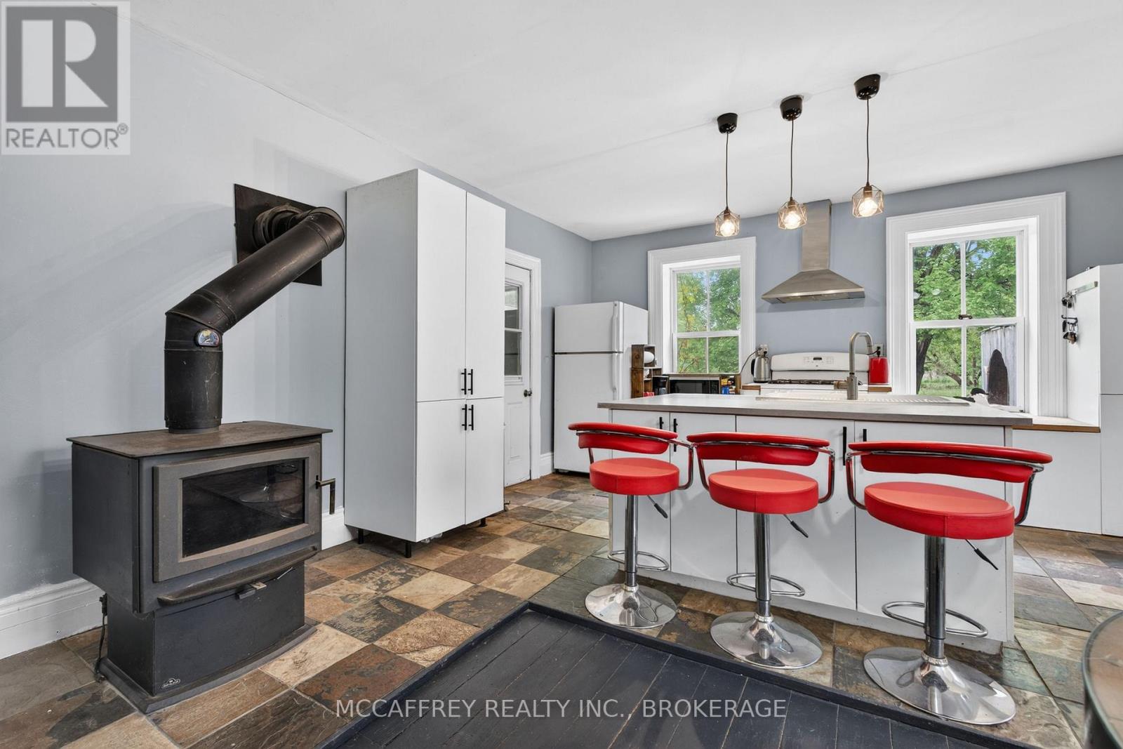 1817 GLEN SMAIL ROAD - 10