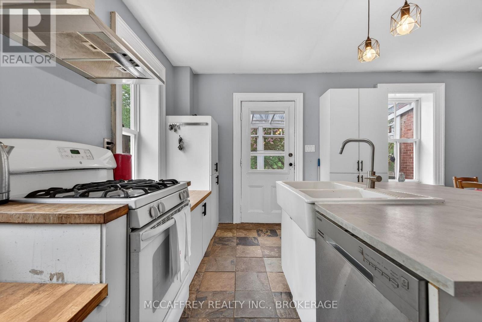 1817 GLEN SMAIL ROAD - 13